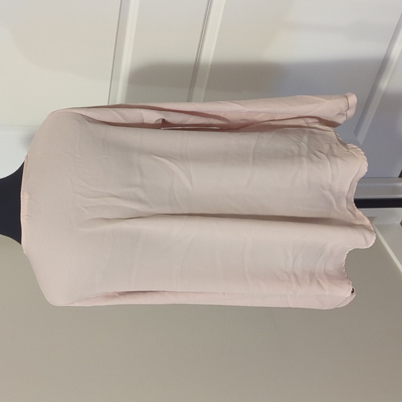 LUSH | light blush blouse, flowy, long sleeves with button accents, size medium - Picture 4 of 9